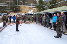 Eisschießen Jäger gegen Musikverein